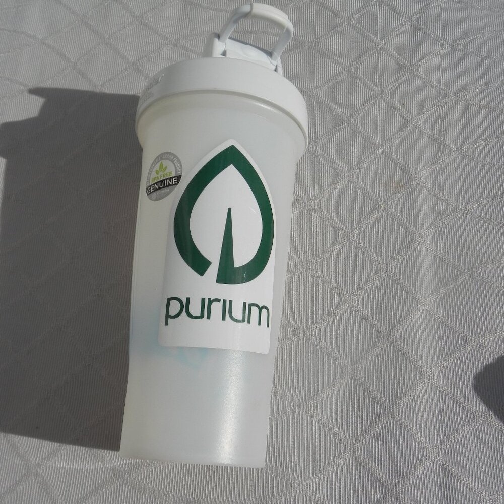 Blender Bottle Purium Protein Shaker Mixer  w/ Ball  24 oz. NEW